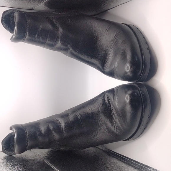 Black Sorel Wedge Boots - Picture 7 of 15